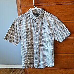 Men's short sleeve camp shirt.